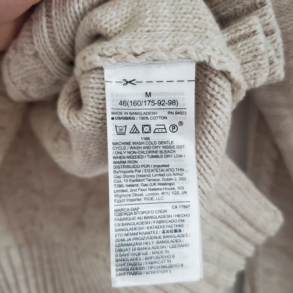 BNWT Gap Cable-Knit Crew-neck Sweater - Picture 5 of 6